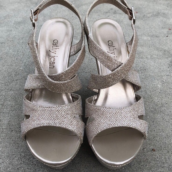 🆕 CATHY JEAN sparkly wedges *SIZE 9* - Picture 4 of 5